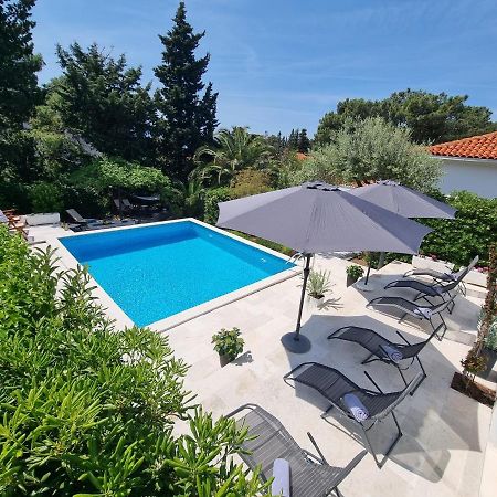 Villa Ilaria Bol Dış mekan fotoğraf