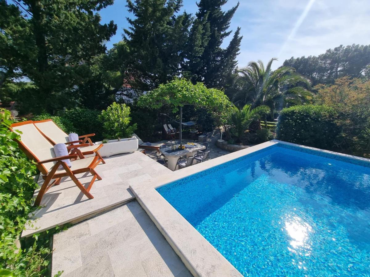 Villa Ilaria Bol Dış mekan fotoğraf
