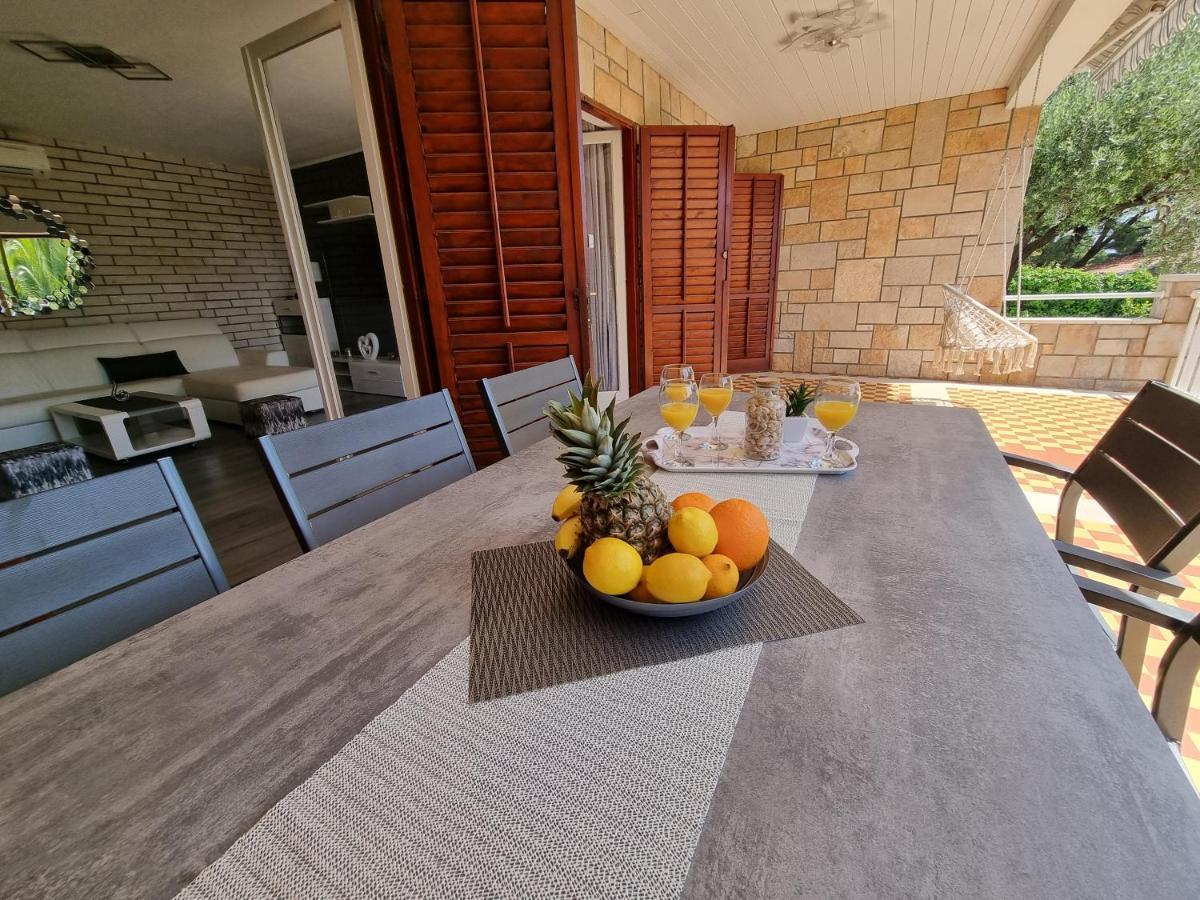 Villa Ilaria Bol Dış mekan fotoğraf